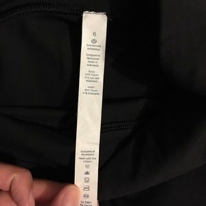 Lululemon knee length workout pants